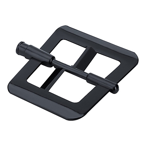 Eine quadratische, schwarze Gürtelschnalle mit einem beweglichen Dorn vor weißem Hintergrund.
