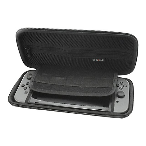 Étui de transport noir, ouvert, avec console Nintendo Switch. Sur l'étui, on peut lire 'Steelplay'.