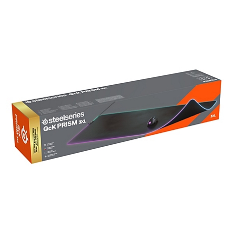 Eine Produktverpackung von Steelseries Qck Prism 3XL. Auf der Verpackung ist ein Mauspad abgebildet, auf dem sich eine Maus befindet.