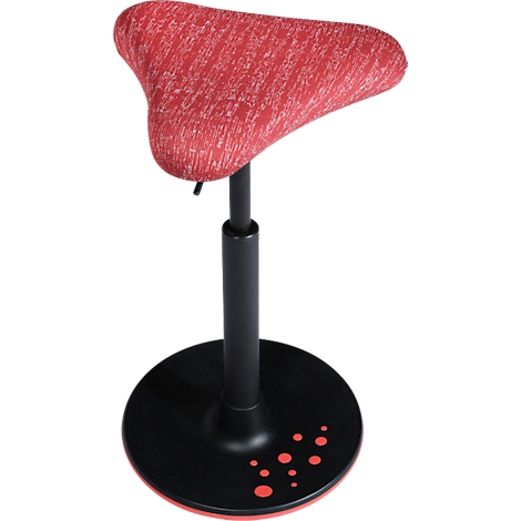 Ein roter Sattelhocker mit schwarzem Gestell. Die Sitzfläche ist gemustert, der Sockel hat rote Akzente.
