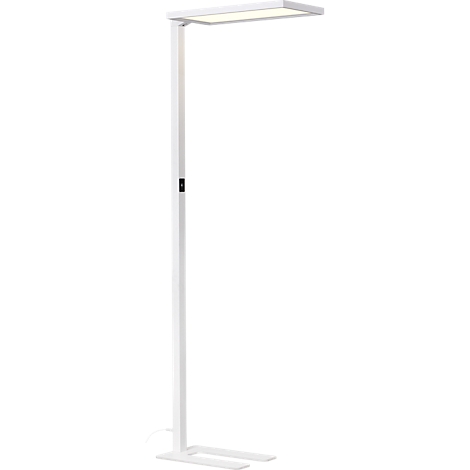 Weiße, moderne Stehlampe mit rechteckigem Leuchtkörper. Sie steht auf einem rechteckigen Fuß und hat einen schlanken Pfosten.