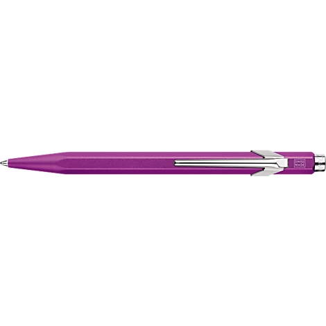 Un stylo à bille violet avec un clip argenté. La pointe est pointue, le corps est angulaire.