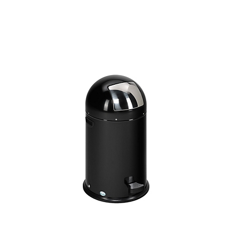 Poubelle noire avec couvercle en acier inoxydable, sur fond blanc.