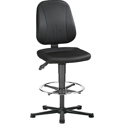 Black ergonomic swivel chair with backrest, seat, footrest, and base. Lever for height adjustment.