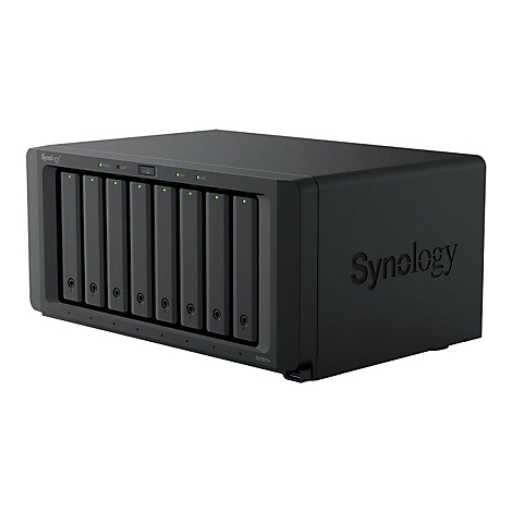 Système NAS Synology noir avec huit baies, des LED vertes et le logo Synology. Photo de produit.