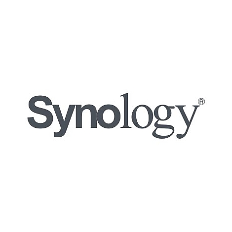 Das Logo von Synology, ein grauer Schriftzug auf weißem Hintergrund.