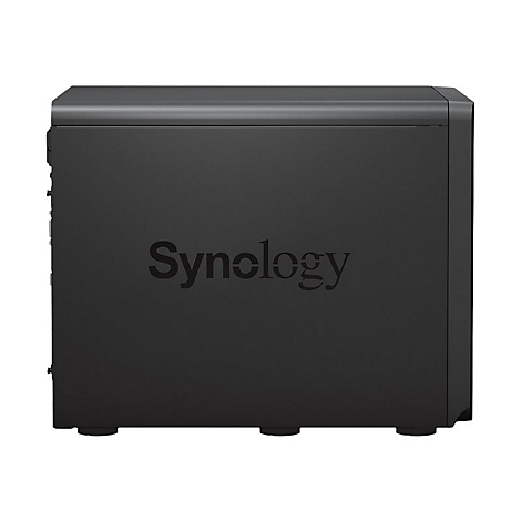Appareil NAS noir avec inscription "Synology".