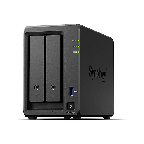 Appareil NAS Synology noir avec deux baies, port USB et bouton d'alimentation, fond blanc.