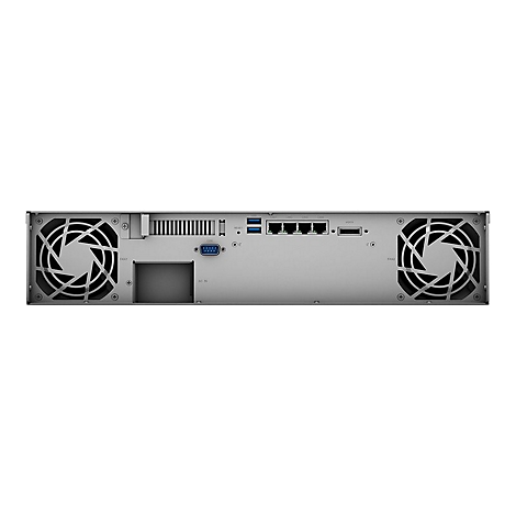 RÃ¼ckseite eines Servers mit LÃ¼ftern, AnschlÃ¼ssen, und Schnittstellen.
