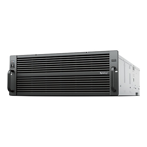 Schwarzer Server mit Lüfteröffnungen und Griffen. Das Synology Logo ist sichtbar.