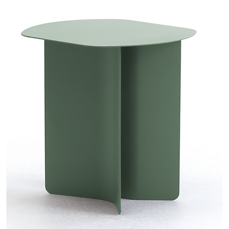 Table d'appoint minimaliste vert sauge avec piètement en croix sur fond blanc.