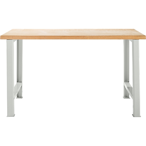 Plateau de table brun clair sur pieds en métal blanc. Design simple, lignes épurées.