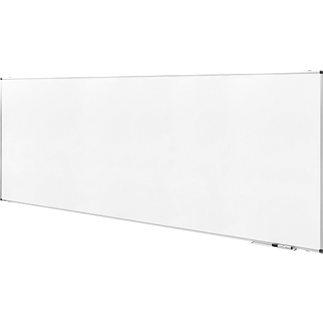 Grand tableau blanc rectangulaire, blanc et encadré par un cadre argenté. Un stylo se trouve en bas à droite.