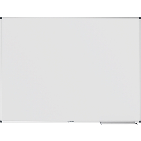 Tableau blanc avec cadre argenté. Bac à stylos en bas.