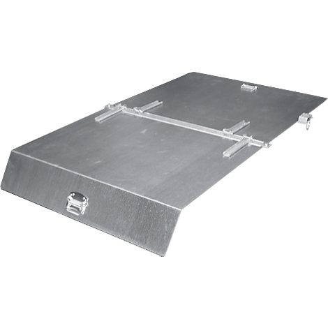 Una caja metálica rectangular plateada con asa y cierres; bordes angulados en ángulo recto.