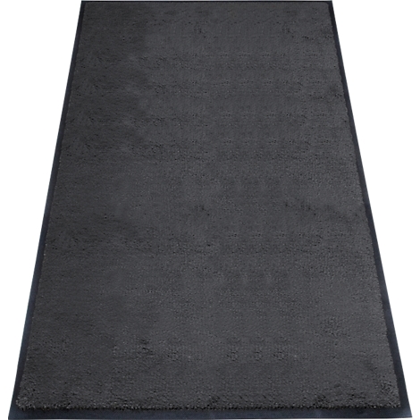 Tapis anthracite, rectangulaire, avec une bordure plus foncée.