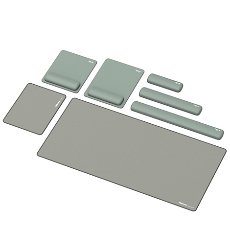 Tapis de souris gris clair avec repose-poignet. Le tapis a des coins arrondis et l'impression "Fellowes". Le support est solidement intégré.