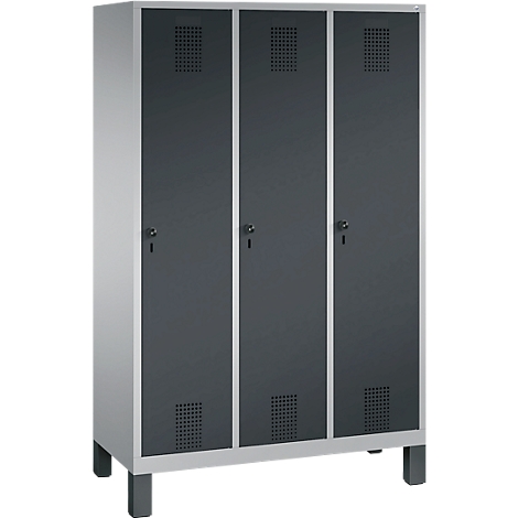 Taquilla Evolo S 3000, acero, con patas, 3 compartimentos, cierre de pasador giratorio de seguridad, aluminio blanco RAL 9006/antracita RAL 7016