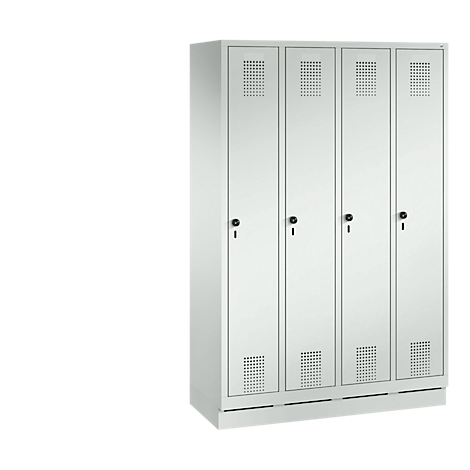 Un armario blanco con cuatro puertas, cada una con una cerradura y una rejilla de ventilación.