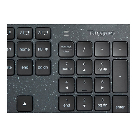 Nahaufnahme einer Tastatur mit Zahlenblock und Funktionskeys. Das Targus-Logo ist zu sehen.