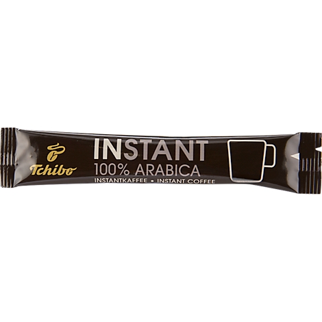Ein schwarzer Tchibo Instantkaffee-Stick mit weißer Aufschrift 100% Arabica und Tassensymbol.
