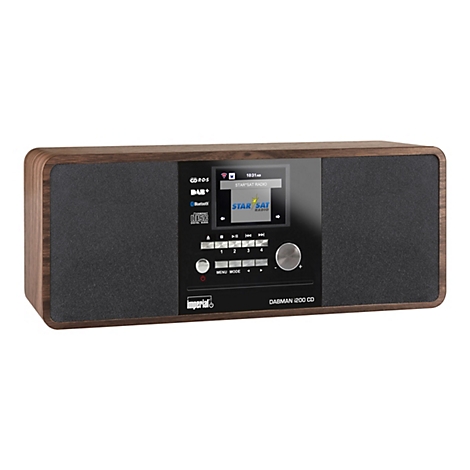 Digitalradio Imperial DABMAN i200 CD mit Holzgehäuse, Display und Frontbedienfeld auf weißem Hintergrund.