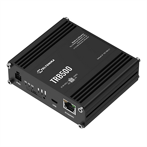 Schwarzer Router TRB500 von Teltonika. Aufschrift: PWR, USB, Ethernet. Details: 3G 4G 5G, SIM.