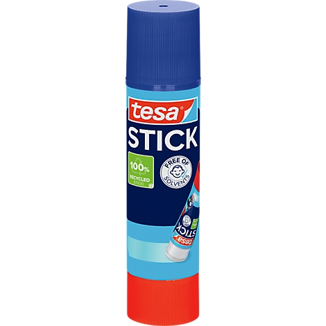Ein blauer Klebestift der Marke Tesa mit rotem Boden und Verschlusskappe.