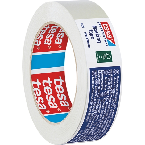 Close-up van een rol witte tesa maskeertape. Het label vermeldt "Masking Tape", evenals de merknaam "tesa".