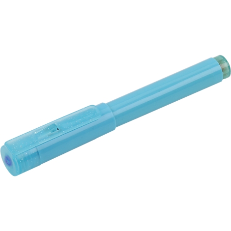 Surligneur bleu clair avec une pointe jaune et un capuchon enlevé.