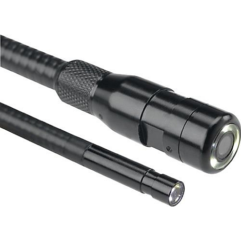 Gros plan sur une caméra d'endoscope noire avec éclairage LED. La tête de la caméra est ronde et brillante, la tige est flexible.
