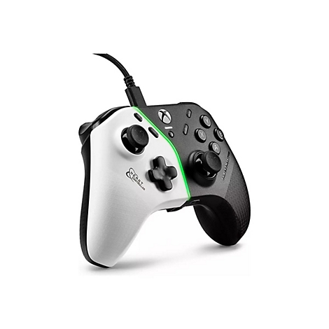 Ein schwarz-weißer Controller mit Kabelanschluss. Grüne LED-Beleuchtung und schwarze Knöpfe.