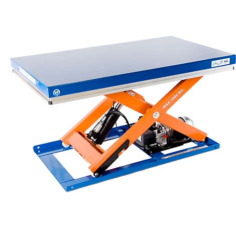 Lifting platform with blue top, orange scissor system and blue frame. Inscription 'MAX 1000 KG'.