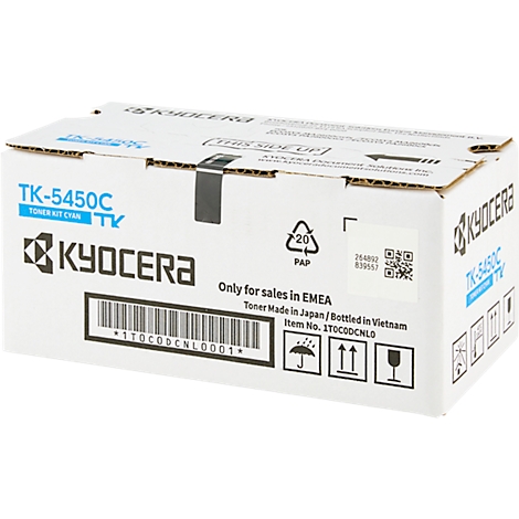 Boîte de toner Kyocera. Texte : TK-5450C Cyan, code-barres, symboles d'avertissement.