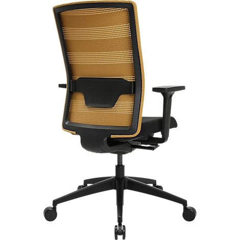 Rückansicht eines ergonomischen Bürostuhls mit senfgelber Netzrückenlehne und schwarzem Rahmen auf Rollen.
