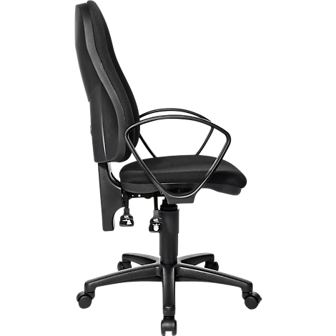 Black office chair with armrests, side view. Backrest and seat padded, on castors.