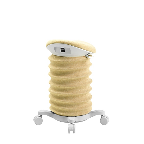 Beige bureaustoel met een gegolfde zitting, een witte kop en een wit onderstel met wielen.