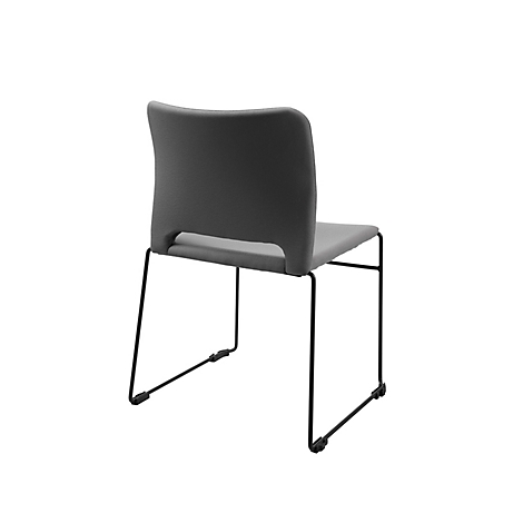 Grijze stoel, kunststof rug en zitting, zwart metalen frame. Achteraanzicht.