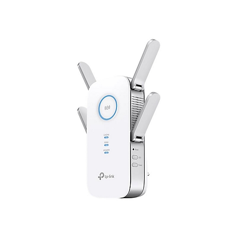Weißer TP-Link WLAN-Repeater mit vier ausklappbaren Antennen und Status-LEDs auf neutralem Hintergrund.