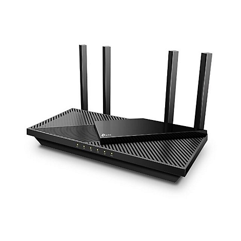 Schwarzer WLAN-Router mit vier Antennen, auf weißem Hintergrund.