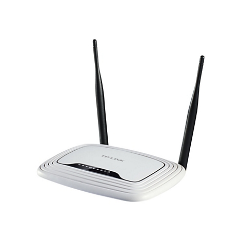 Ein weißer TP-Link-Router mit zwei schwarzen Antennen, isoliert auf weißem Hintergrund.