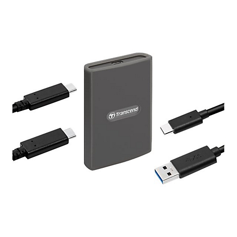 Eine graue externe Festplatte mit mehreren schwarzen USB-Kabeln. Das Logo der Marke Transcend ist auf der Festplatte zu sehen.