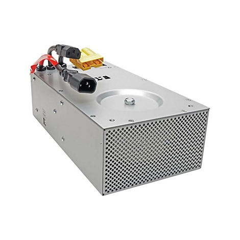 Silbernes elektronisches Gerät mit Lochmuster, schwarzen Kabeln und gelben Anschlüssen.