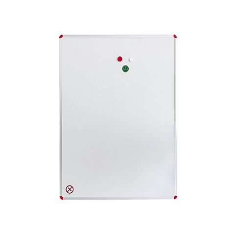 Rechteckiges, weißes Whiteboard mit Aluminiumrahmen und roten Ecken, an dem drei Magnete haften.