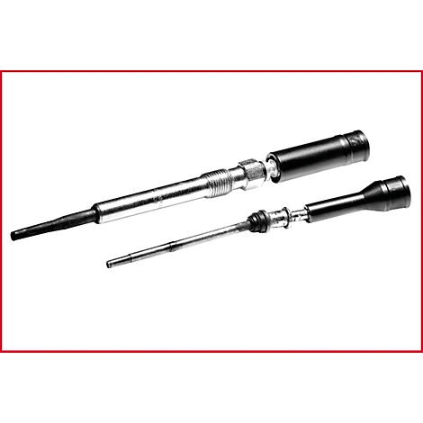 Zwei Glühkerzen im Detail. Eine ist teilweise zerlegt.