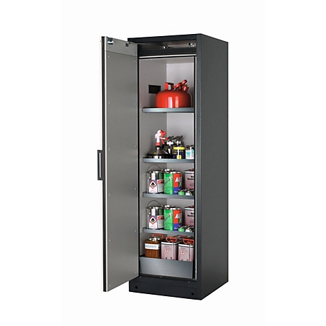 Open grijze kast met diverse containers en objecten. Een rode jerrycan op de plank.