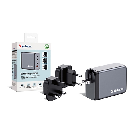 Ein grauer GaN-Ladegerät von Verbatim mit mehreren Aufsätzen und einer Verpackung. Auf der Verpackung steht "GaN Charger 240W" und Produktmerkmale.