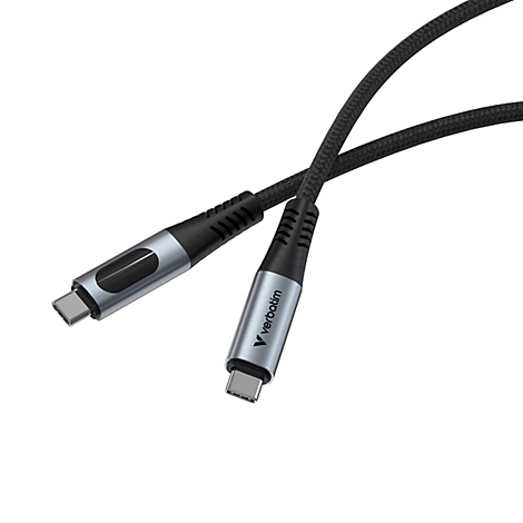 Schwarzes Verbatim USB-C-Kabel mit grauen Metallsteckern vor weißem Hintergrund.