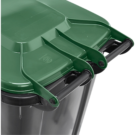 Detail van een groene vuilnisbakdeksel met zwarte handvatten. Het deksel heeft afgeronde randen en een reliëf logo.