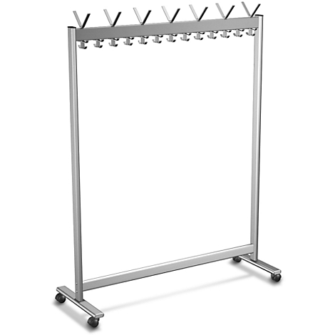 Metalen kledingrek met haken en wielen, geïsoleerd op een witte achtergrond.